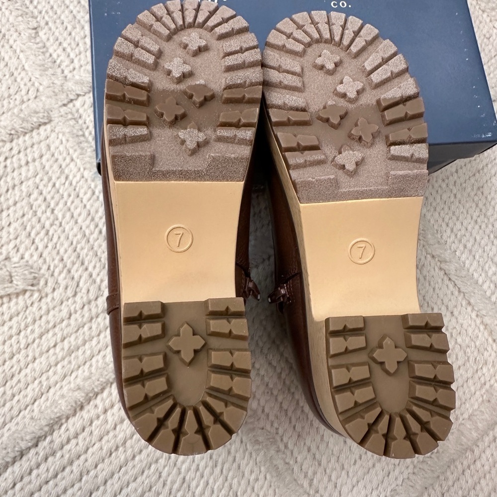 Target Universal Thread Clogs - Picture 3 of 4